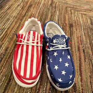 Hey Dude Men’s Patriotic Red and Blue Shoes size 10 men